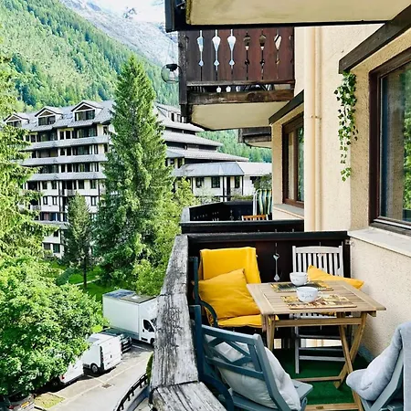 Escape In Breathtaking View Mont-blanc * 霞慕尼